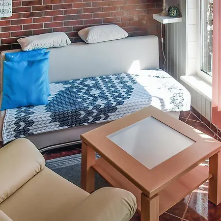 Cozy In Mirow Ot With Wifi Qualzow