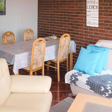 Prázdninový dům Stunning In Mirow Ot